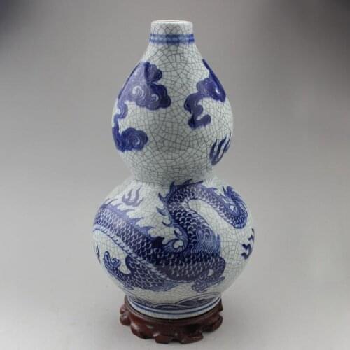 Exquisite Chinese Antique Handmade Blue and White Porcelain Gourd-shape Dragon Auspicious Ornament Vase