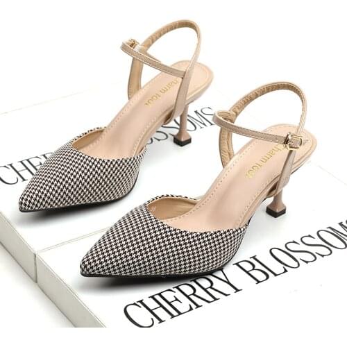 2019 summer new Korean version of the sandals houndstooth buckle buckle hollow high heels wild pointed cat with sandals women