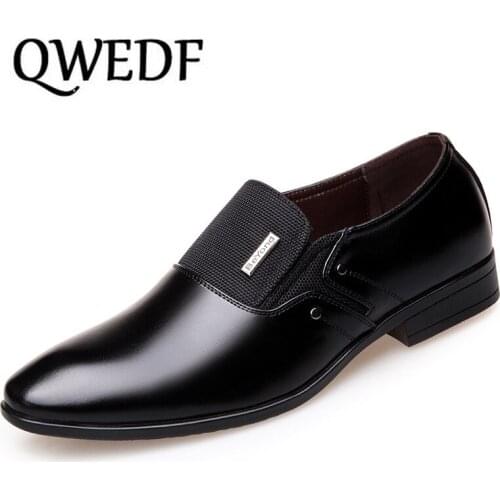 QWEDF Spring Autumn Men Formal Wedding Shoes Luxury Men Business Dress Shoes Men Loafers Pointy Shoes Big Size 38-44 CZ-81