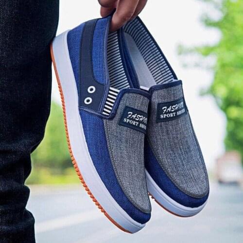 2021 Mens Canvas Shoes Summer Classic Moccasin Casual Shoes Ventilation Flat Sole Walking Shoes Mens Zapatos Sneakers