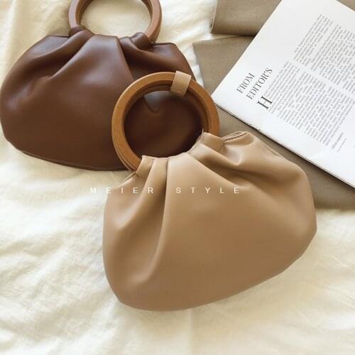 South Korea Ins Retro Wooden Bamboo Handle Handbag Pleated Cloud Hobo Sloping Small One-shoulder Bag Textured Womens Bag Tide