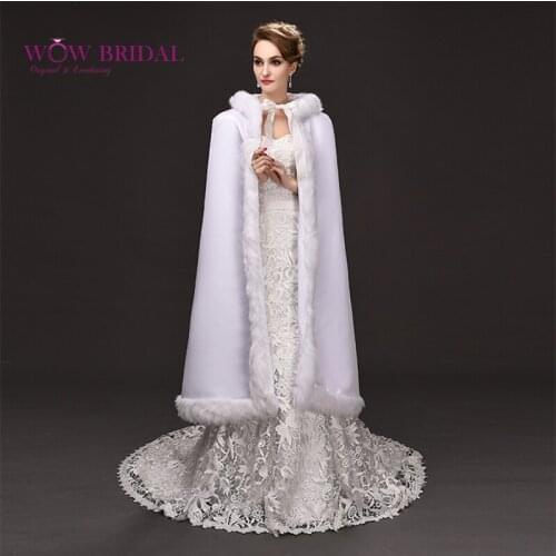 Wowbridal 2021 Elegant Long Wedding Jacket Submissive Faux Fur Collar Bow Lace Up Shawl Bridal Coat with Hat Accessories PJ0072