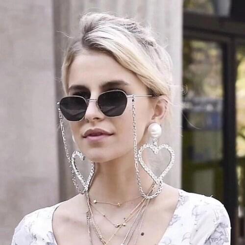 Women Crystal Heart Pendant Clip Dangle Earings with Simulated Pearl Jewelry Brand Show Statement Earrings No Hole Earrings