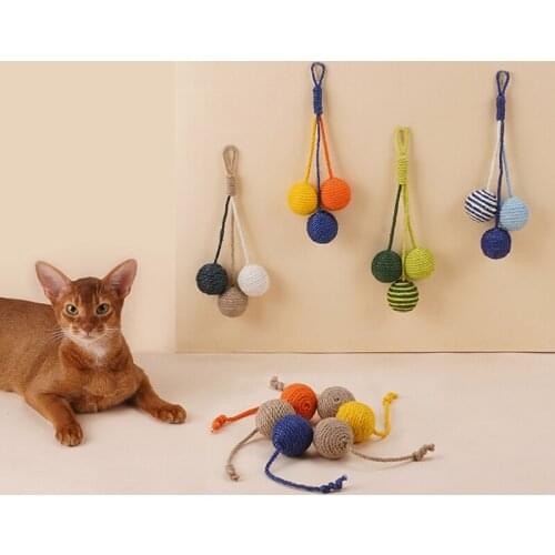 Interactive Rolling Ball Play Chewing Rattle Catch Scratch Catnip Chew Toys for Kitten Cats Cat Ball Toy Sisal Balls with Rope