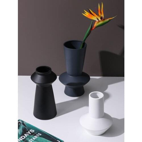 Modern Simple Black White Ceramic Vase Ornaments Home Livingroom Desktop Accessories Crafts Coffee Table Furnishing Decoration