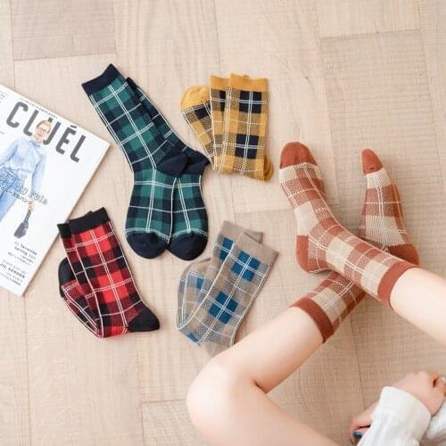 New Autumn Creative Plaid Retro British Style Knitting Socks Funny Japanese College Style Harajuku Socks Women Upscale Socks2020