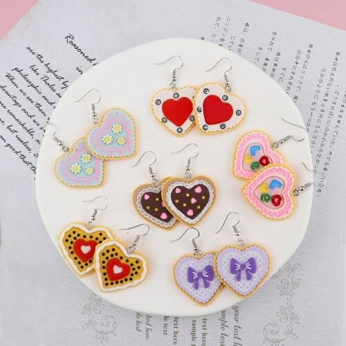 Korean Fashion Simulation Sweet Cookies Unusual Earrings For Women 2021 New Funny Girls Biscuits Heart Earrings Resin Jewelry