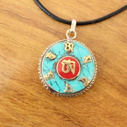 PN079 Ethnic Tibetan Six Mantras Om Prayer Box Amulet Nepal Jewelry Brass Turquoises Stone 31mm Round Gau Box Pendant Necklace
