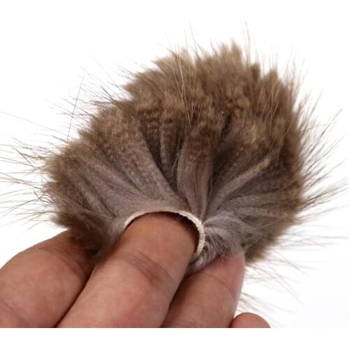 2PCS 6X6cm Beaver Fur Hair for Dry Fly Caddis Emergers Nymph May Fly Tying Trout Fly Fishing Material Natural Color