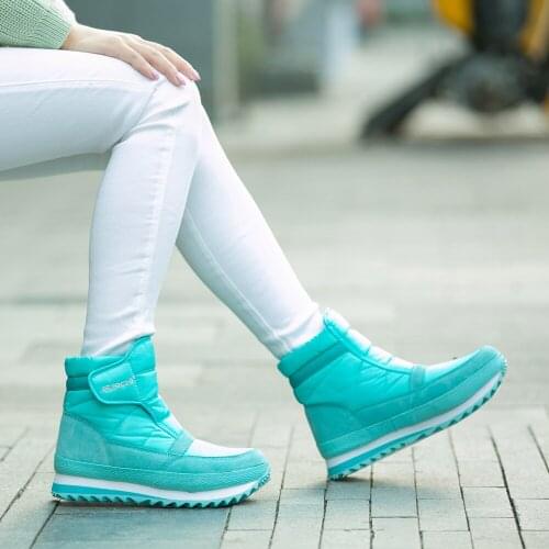 Northeast winter new velvet warm snow boots women waterproof and anti-skiing shoes low-tube cotton shoes couple short boots
