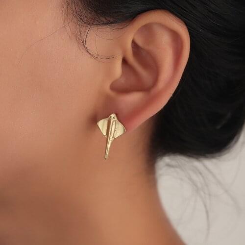 Punk Devil Ray Stud Earrings for Men Women Ocean Fish Earring Hawaii Sea Animal Jewelry Gift