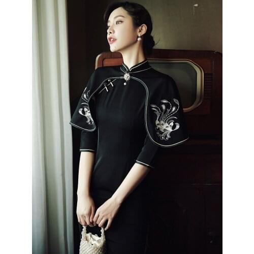 Qipao Evening Dresses Black Satin Embroidery Cheongsam Dress Large Size Cheongsams Cape Two Piece Set Qipao Chinese Dress