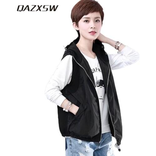 QAZXSW 2018 New Spring Plus Size Waistcoat For Women Casual Vest Coat Hooded Patchwork Sleeveless Parkas Colete Feminino HB638