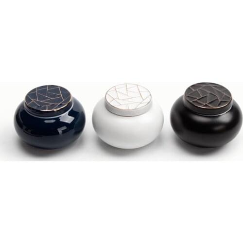 Classical Blue Outline In Gold Ceramic Porcelain Tea Caddie Office Tea Ceremony Accessories Home Damp-proof Seal Black Tea Jars