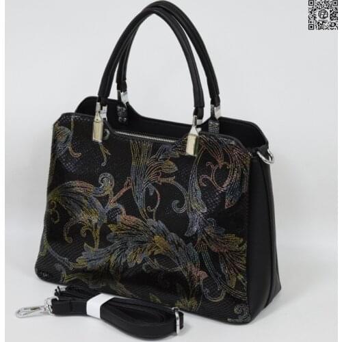 Womens bag, posess store, L37, three departments under one zipper, the front side is genuine leather with laser processing