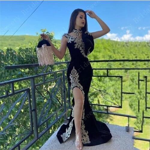 Saudi Arabia Black Mermaid Muslim Evening Dresses 2021 V Neck Slit Front Sleeveless Gold Lace Appliques Velvet Prom Gowns Custom