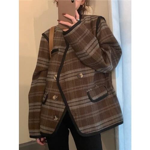 Fall/winter 2020 new style retro V-neck loose mid-length imitation lamb hair plaid long-sleeved woolen coat women