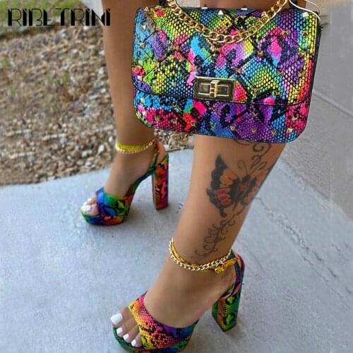 2021 INS Hot Sale Multicolors Snake Veins Rivets Handbags Purse Leisure Prom Women Packet Chains Shoulder Bags