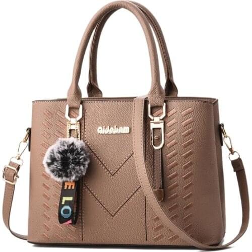 PU Leather Solid Color Crossbody Bags Hairball Shoulder Bag Large Shopping hand bag New Elegant Designer Women Messenger Bags