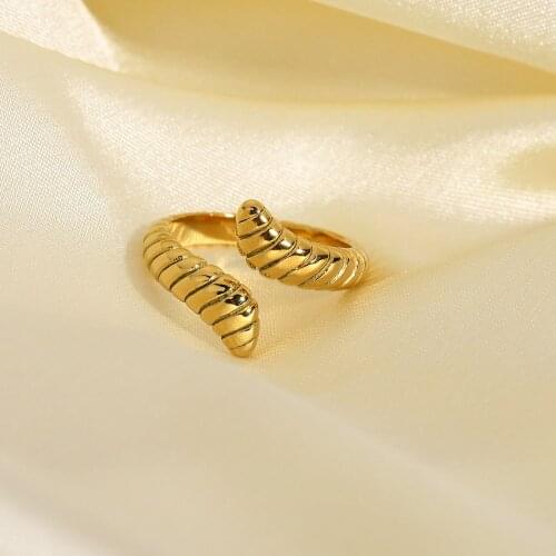 18K Gold Plated Titanium Steel Finger Rings Stainless Steel Serpentine Ring for women