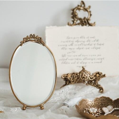 Miniature Figurines Leearts China