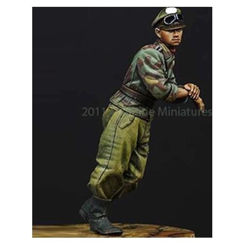 Crazy King1/35 Resin Soldiers World War II Armored Fighting Vehicle Soldiers gk Hand White Model Military War Scene 58