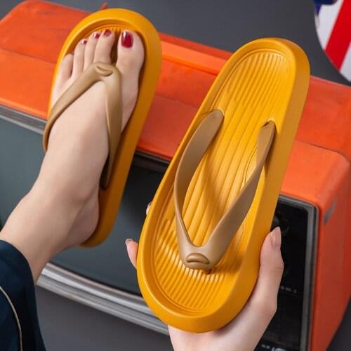 Summer Beach Slides Man Woman Non-slip Fashion Flip-flops Casual Flats Shoes Thick Bottom Flip-flops Couple Bathroom Slippers