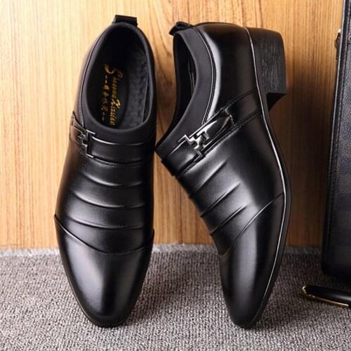 Italian Design Leather Shoes Men Office Formal Shoes Slip On Wedding Flats Men Business Shoe Pointed Toe Black