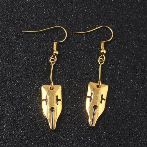 Cartoon JOJOS Bizarre Adventure Earrings For Women Gold Stud Earrings Fashion Jewelry Cosplay Gifts