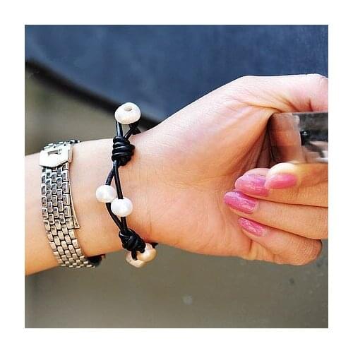 Retro Baroque Style Hand-woven Knots Patent Leather Cord Delicate Natural Freshwater Pearls Fashion Simple Distinctive Bracelet