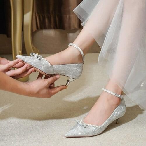 Silver Wedding Shoes Bride Shoes Summer Womens Show Wedding Dress Wear 2021 New One-word Straps In The Heel Is Not Tired Feet