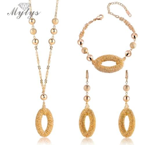 Mytys Designer Noble GP Jewelry Sets for Women Necklace Earring Bracelet Sets Metal Pearl Chain Oval Pendant Sets CN250