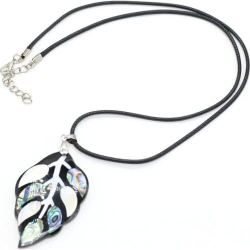 Natural Shell Necklace Rope Length 55+5cm With Hand-Carved Lifelike Leaves Shape Pendant For Unisex Charm Jewelry Gift 35x57mm