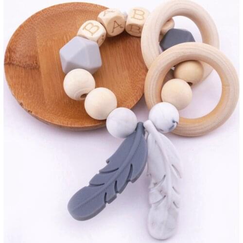 1pc baby feather silicone bracelet baby teether Nurse Gift Silicone beads Bpa Free wood teether Toy wooden letter bead diy gifts