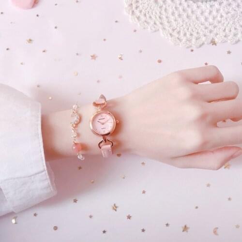 Small Fashion Women Watches Elegant Retro Bracelet Watch Simple Roma Dial Ladies Wristwatches Qualities Female Quartz Clock