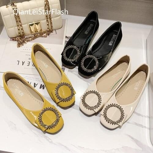 Plus Size 35 42 Women Flats Rhinestone Slip on Flat Shoes Woman Loafers Patent Leather Boat Shoes Comfort Black Yellow