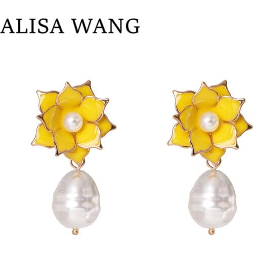 Elegant Red Green Enamel Flower Simulated Pearl Stud Earrings Handmade Fashion Jewelry Sweet Earrings for Women Gift 2019