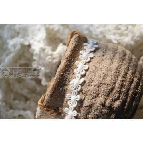 5 Meters White 100% Cotton Embroidered Lace Fabrics Womens Clothing Hollow Out Diy Daisy Flower Lace Trim Free Shipping