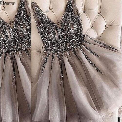 Sparkle Crystal Beaded Cocktail Dresses Gray Homecoming Dress V-neck Sexy Shiny Mini Short Prom Dress 2021 Abiye Vestidos