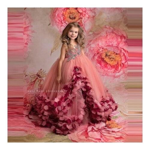 Luxury Ball Gown Flower Girls Tulle Dressing Gowns Sleeveless Handmade Flowers Lace Extra Puffy Kid Photo Shoot Dresses