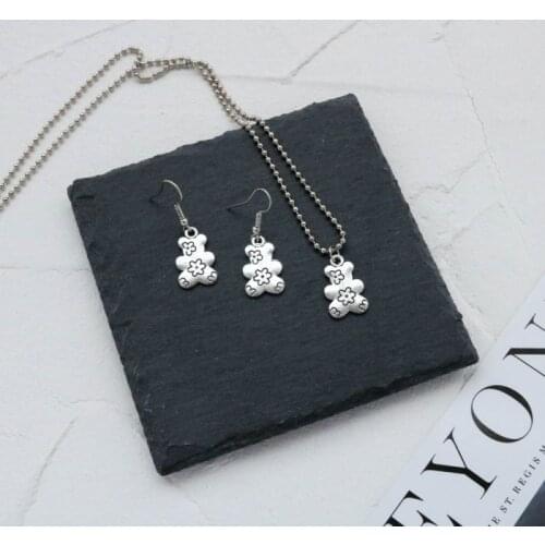 Cute Flower Bear Pendnat Necklace for Women Fashion Double Sided Animal Long Chain Couple Choker Neck Jewelry