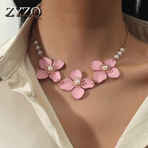 ZYZQ Imitation Pearl New Creative Peach Blossom Pendant Necklaces Exquisite Fashion Daily Jewelry Temperament Women Necklace