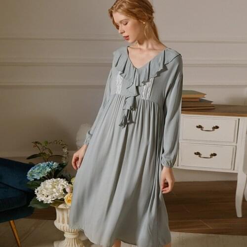 Spring / Summer 2021 New Woven Thin Lace Long-sleeved Nightgowns Elegant Sweet Princess Sleep Dress COTTON Gray Sleeping Skirt