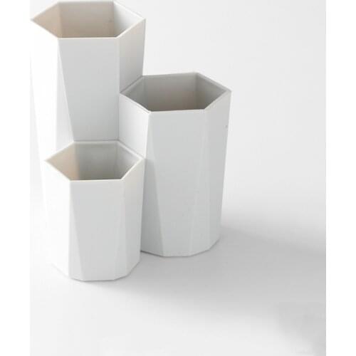 Brush Storage Box Nail Polish Cosmetic Holder Box 3 Lattices Cosmetic Make-up Brush Storage Box Table Organizer Make Up Tools Pe