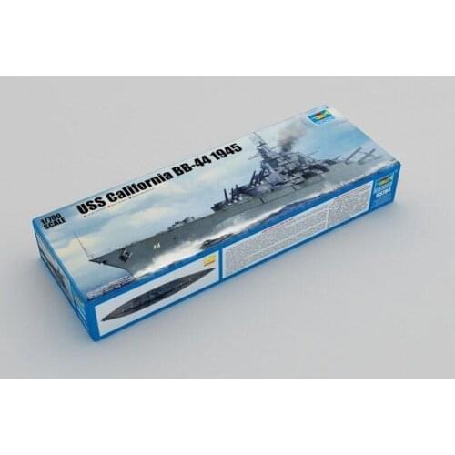 Trumpeter 05784 1/700 USS California BB-44 1945 - Scale Model Kit
