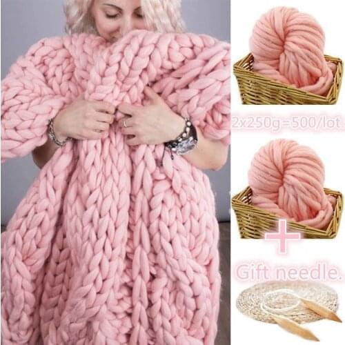 4pcs 1kg per lot wholesal Super Thick Merino Wool Chunky Yarn Wool Roving Yarn for Spinning Hand Knitting blanket arm knitting