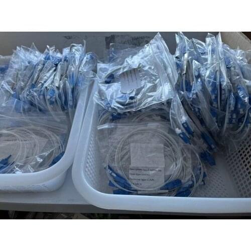 Free shipping 10 PCS/Lot Evenly split Splitter 1X8 SC/UPC connector Optical fiber PLC SM 0.9mm G657A1 PVC 1m FTTH