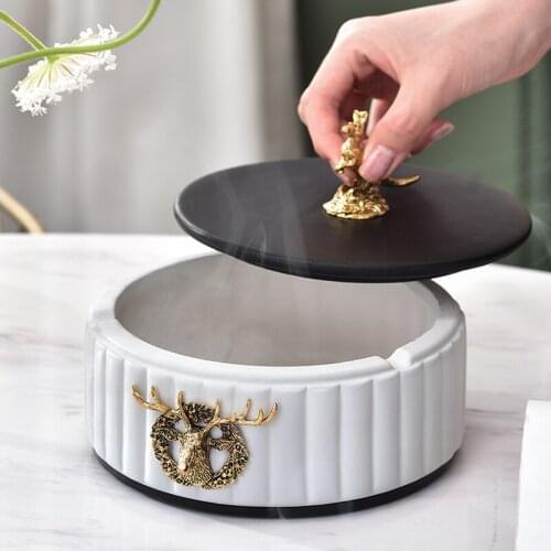 European-style Ceramic Ashtray with Lid Creative Round Ashtray Anti-fly Ash Crafts Ornaments Simple Storage Box Home Decoration