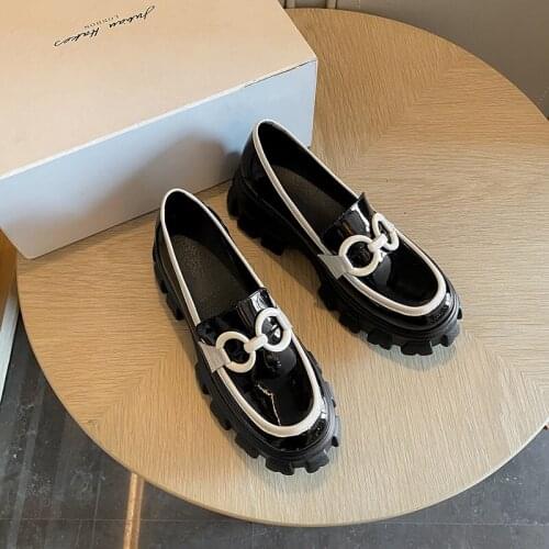 Mezereon Women Shoe Slip On Loafers Rubber Bottom Round Toe Platform Shoes Leather Vulcanized Creepers With Metal Decoration