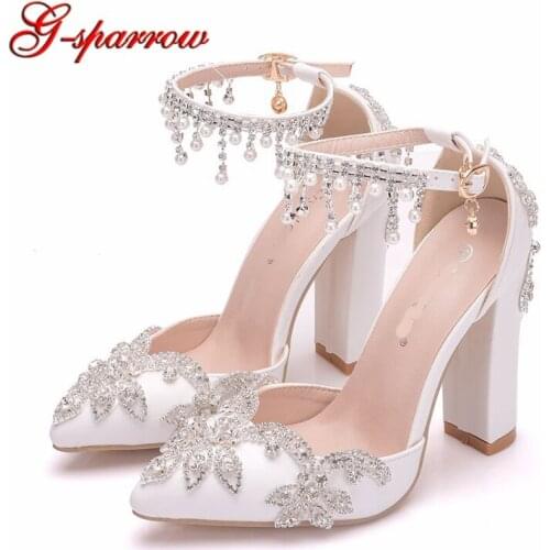 Lady Fashion Single Shoes White Pointed Toe Wedding Shoes Rhinestone Buckle Straps Women Pumps Chunky Heel Party Prom Heels